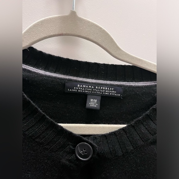 Wool Banana Republic Black Women's Cardigan - Picture 2 of 4